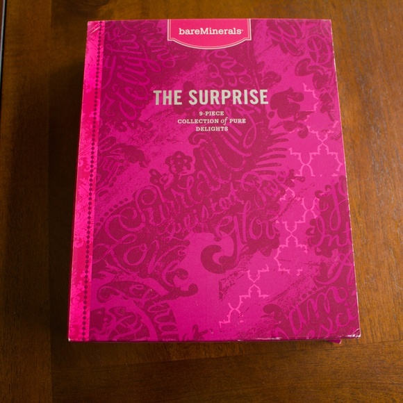 Bareminerals The Surprise Makeup Set - Picture 2 of 4
